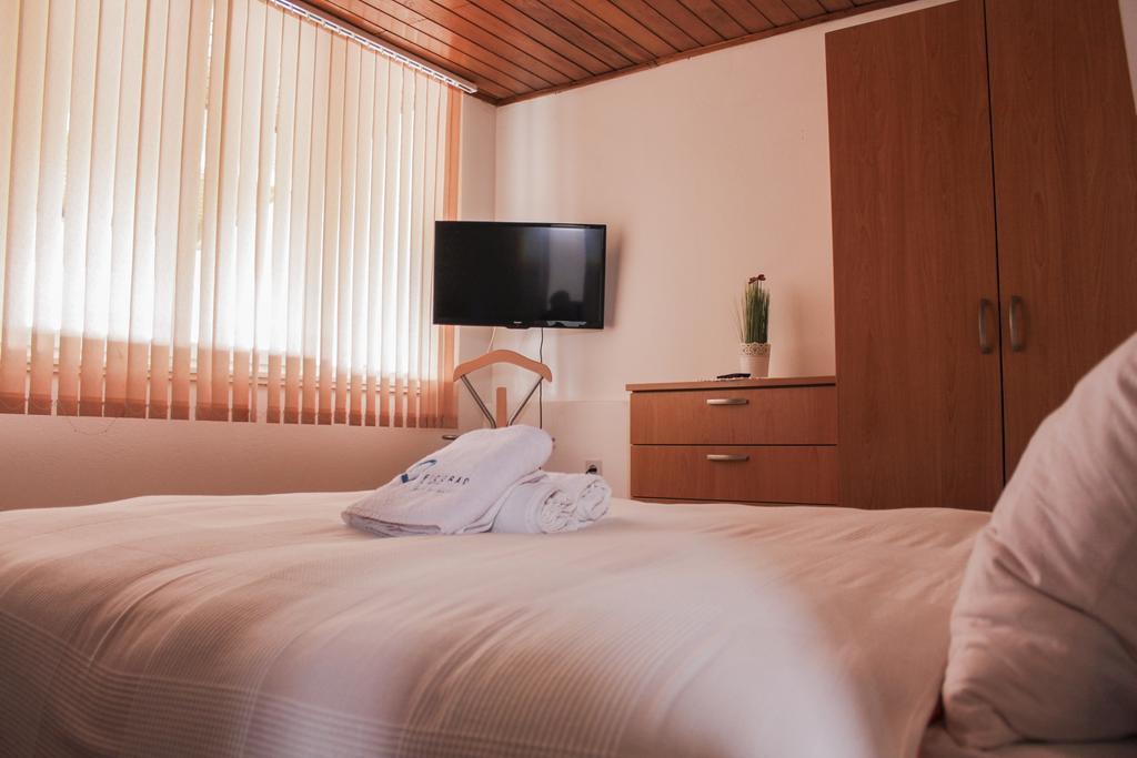 Roko Apartments بيوغْغاد نا موغو المظهر الخارجي الصورة